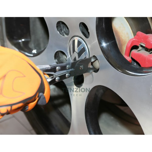 Pinza Per Coperture Plastiche Dadi Ruote