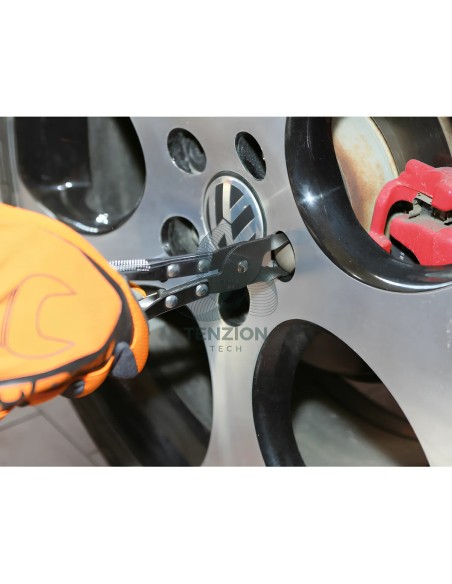 Pinza Per Coperture Plastiche Dadi Ruote